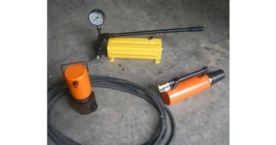 山西锚索张拉机具中气动油泵的运行及应用特点